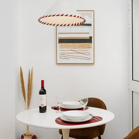 Lägenhet Rc - Air-conditioned - Beautifully Designed In The Heart Of Lisbon, Bright, Stylish And Exceptionally Located *