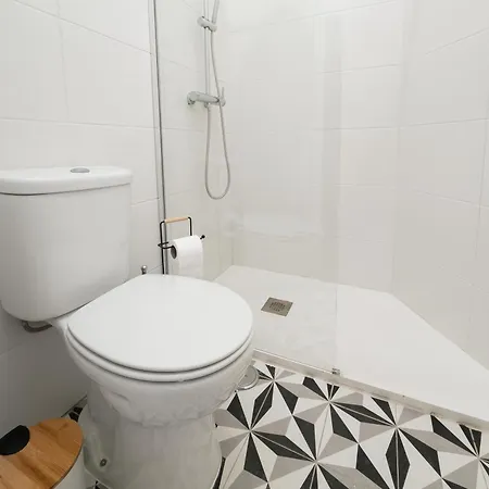 Rc - Air-conditioned - Beautifully Designed In The Heart Of Lisbon, Bright, Stylish And Exceptionally Located *
