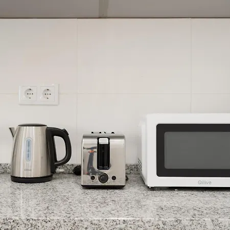 Lägenhet Rc - Air-conditioned - Beautifully Designed In The Heart Of Lisbon, Bright, Stylish And Exceptionally Located *